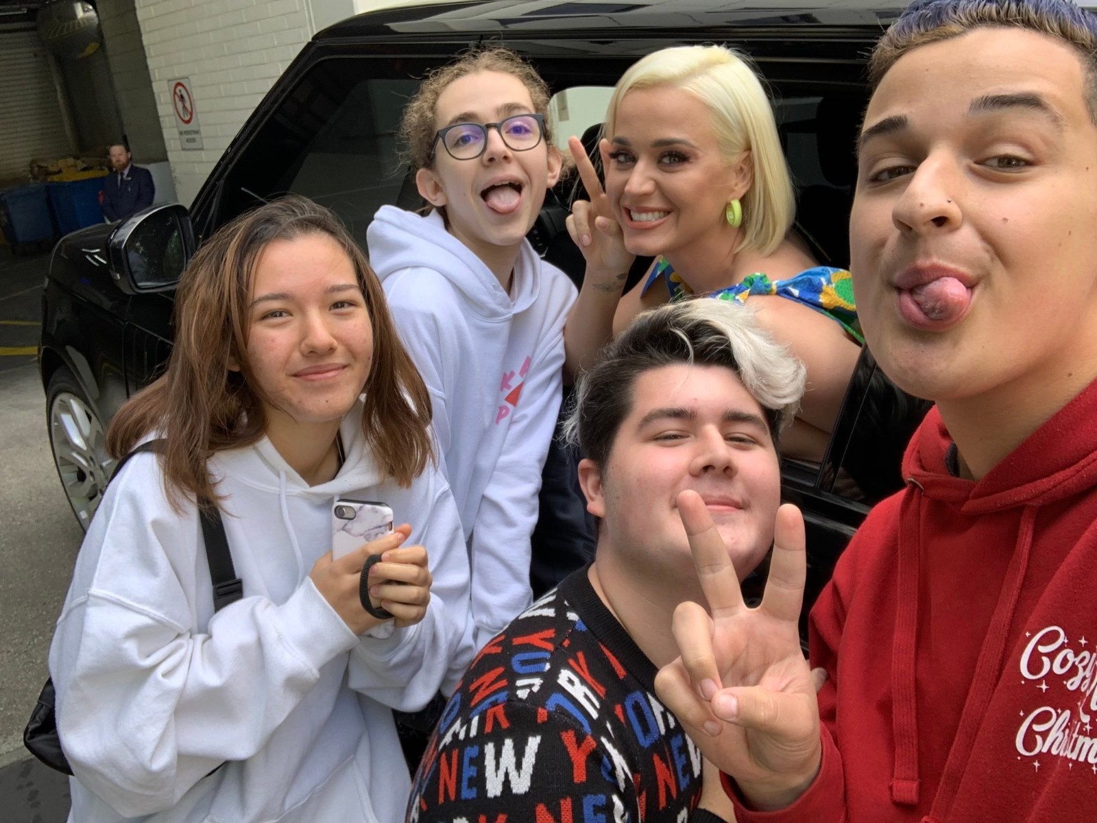 水果姐奶奶去世享年99岁临终前与孙女通话道别