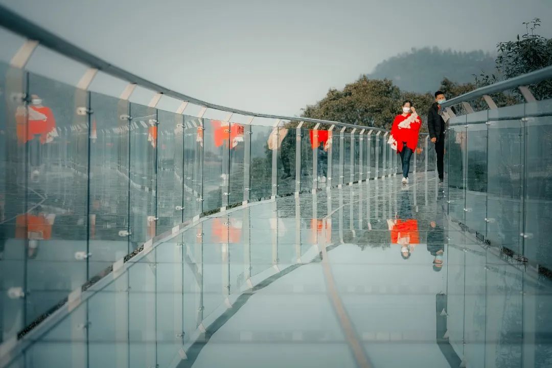台州玻璃栈道图片