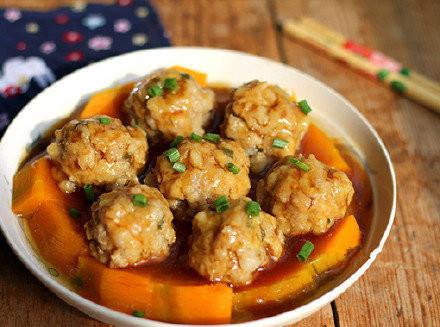 南瓜蒸肉丸简单大方鲜美多汁甜糯咸鲜