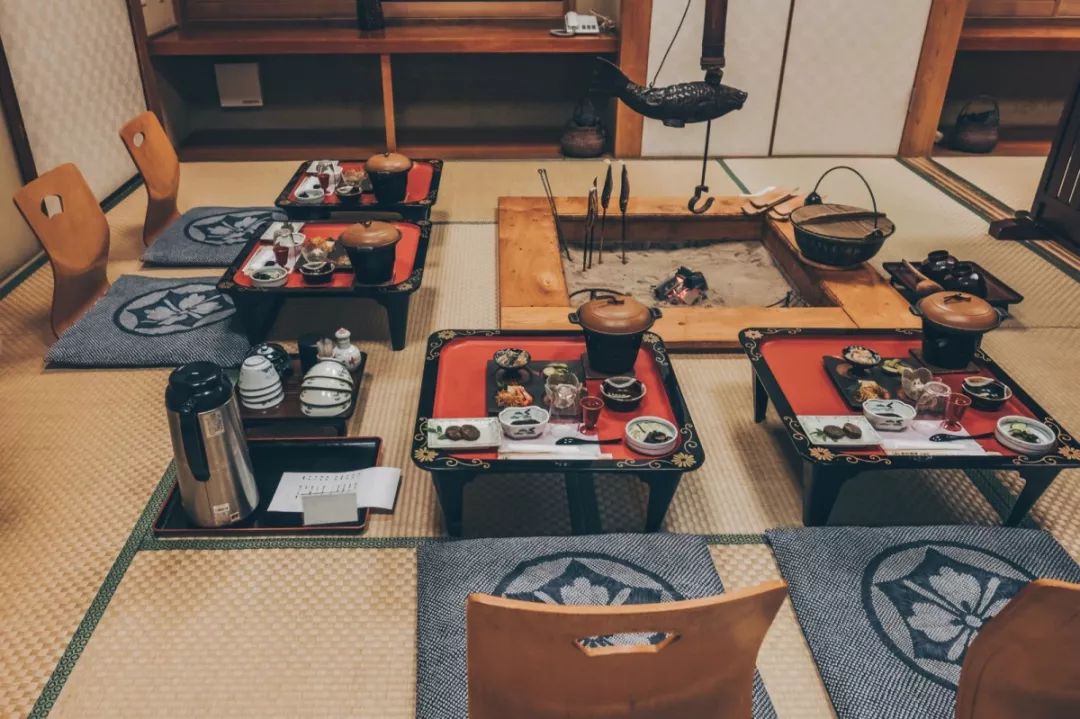 围炉里日本传统住宅的火之座