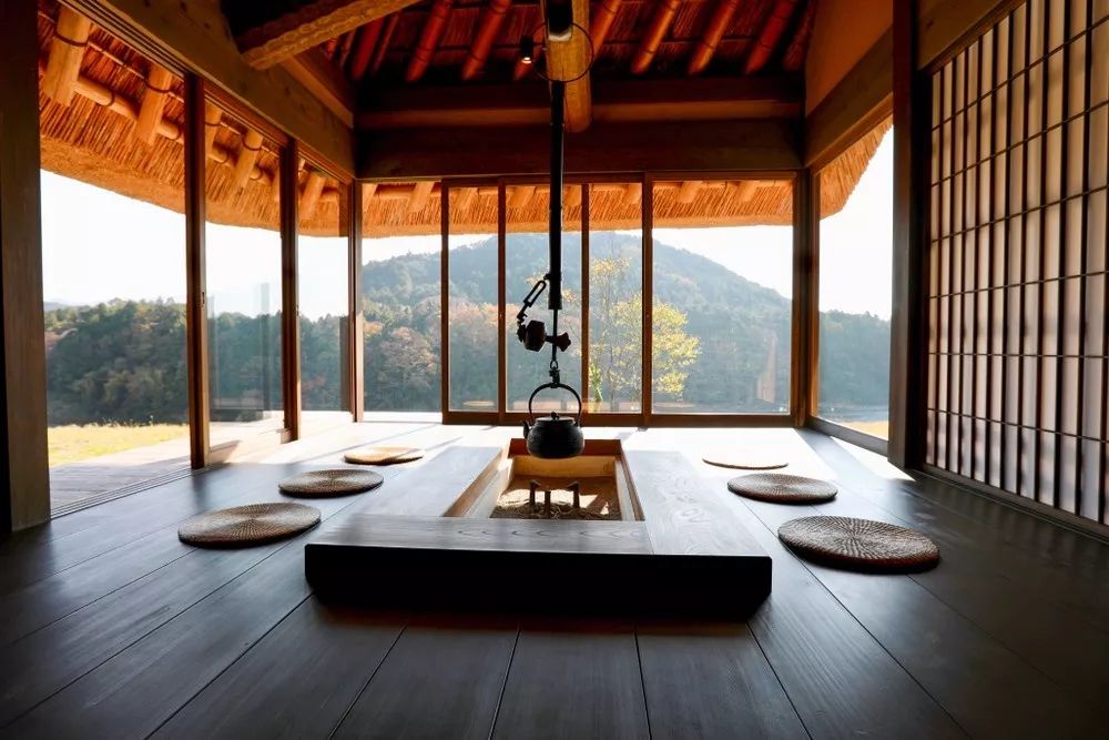 围炉里日本传统住宅的火之座