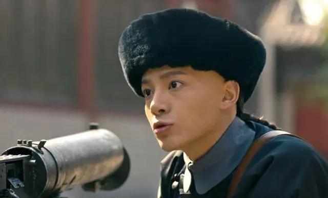 原创热血同行杨真黑化的真正原因是什么与阿易有很大关联