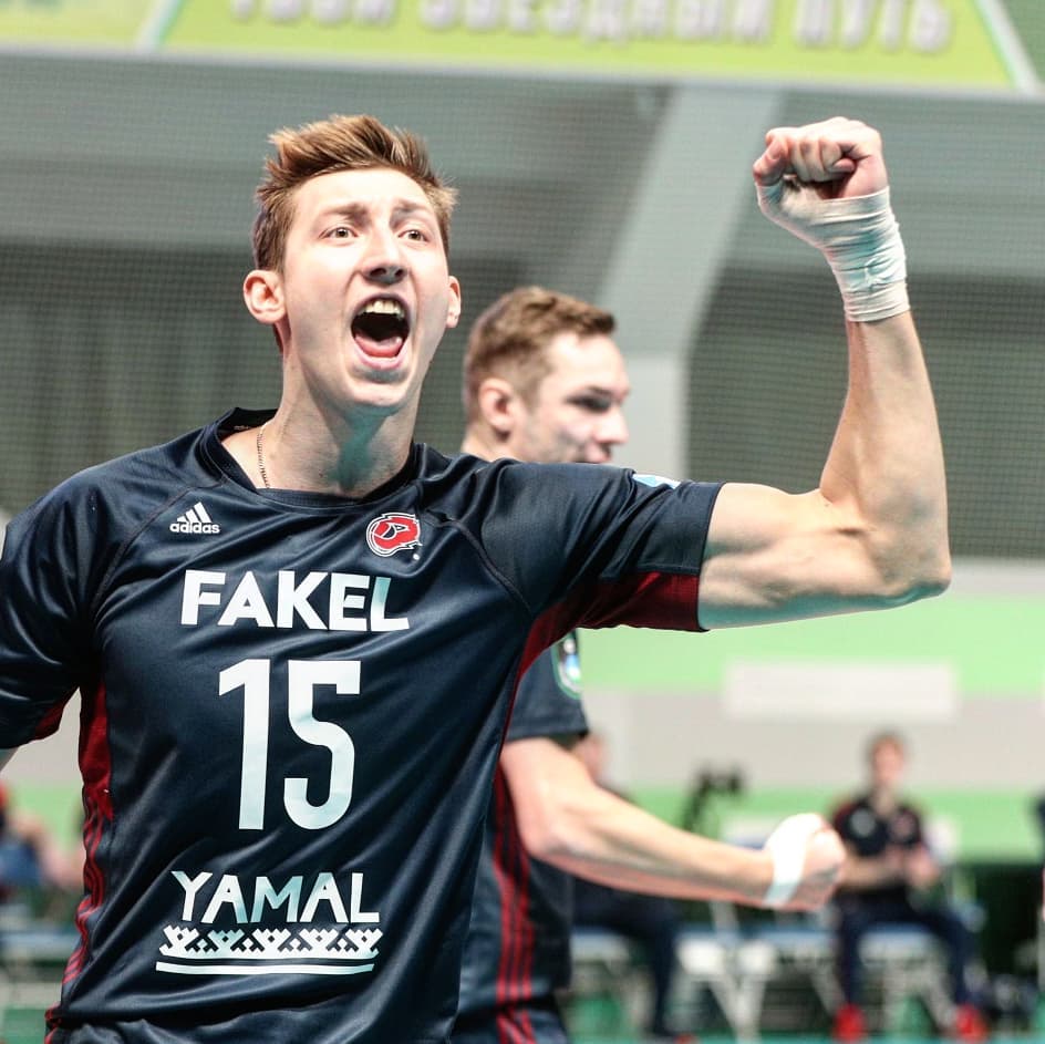 卢卡雷利得到全场最高的1