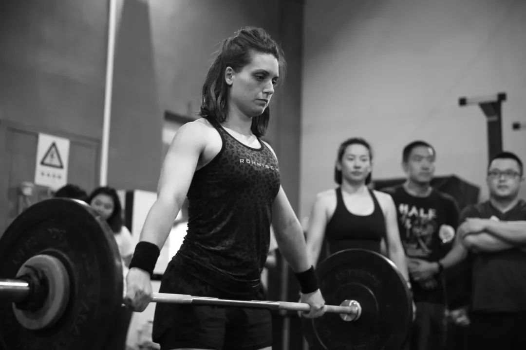 crossfit女生一起来做女神节wod领女神福利吧