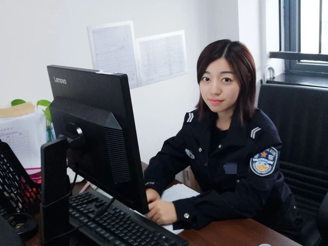 警花们, 你笑起来真好看!_疫情