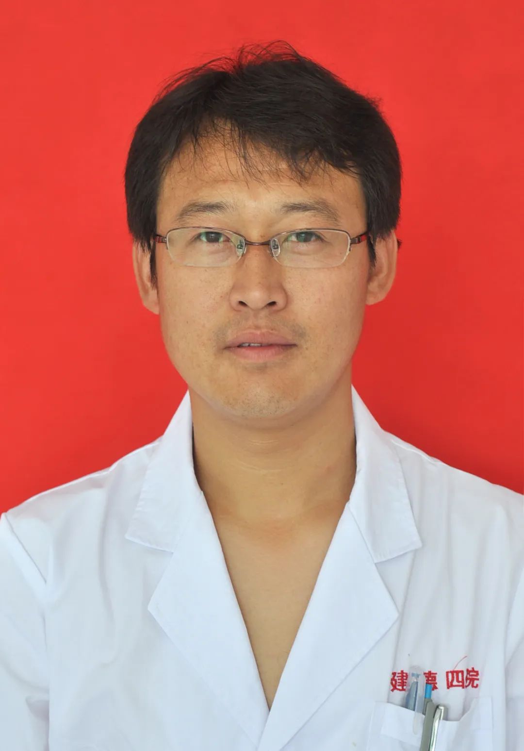 扫码添加专家微信即可免费享受心理诊疗服务