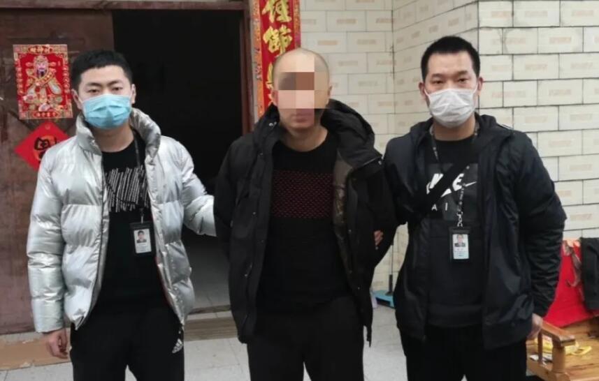 抓获涉黑团伙重要成员两名:2019年6月,达州市,达川区两级公安机关