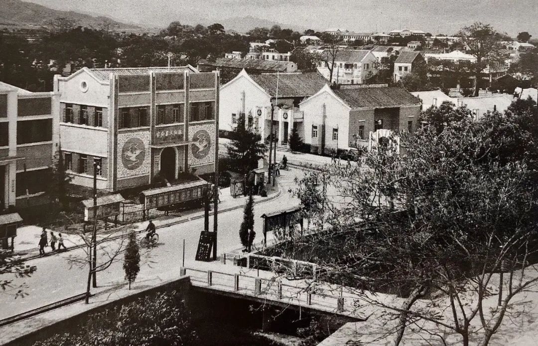 我在深圳行走在旧时深圳的路上