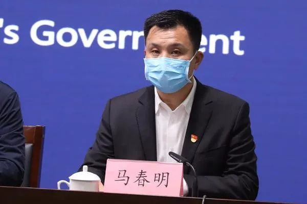 云台山景区管理局局长马春明回答记者提问