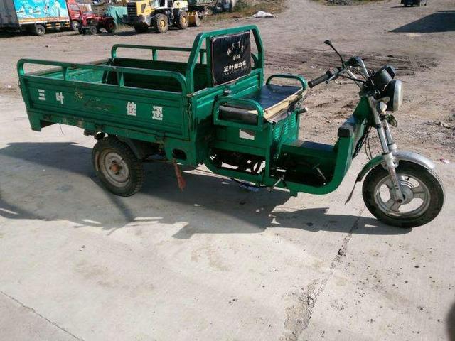 汽车选的好财富后面跑五菱宏光v助80后创业奋斗路