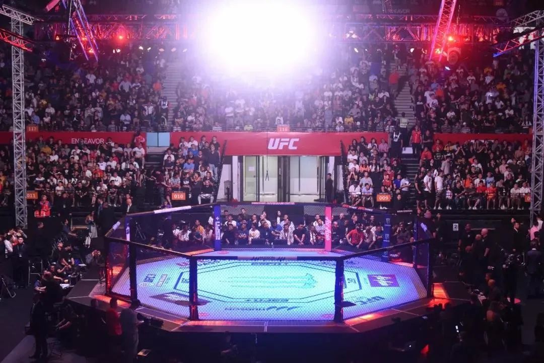 2019年8月31日 大运中心ufc格斗之夜现场2019年深圳大运中心有幸见证