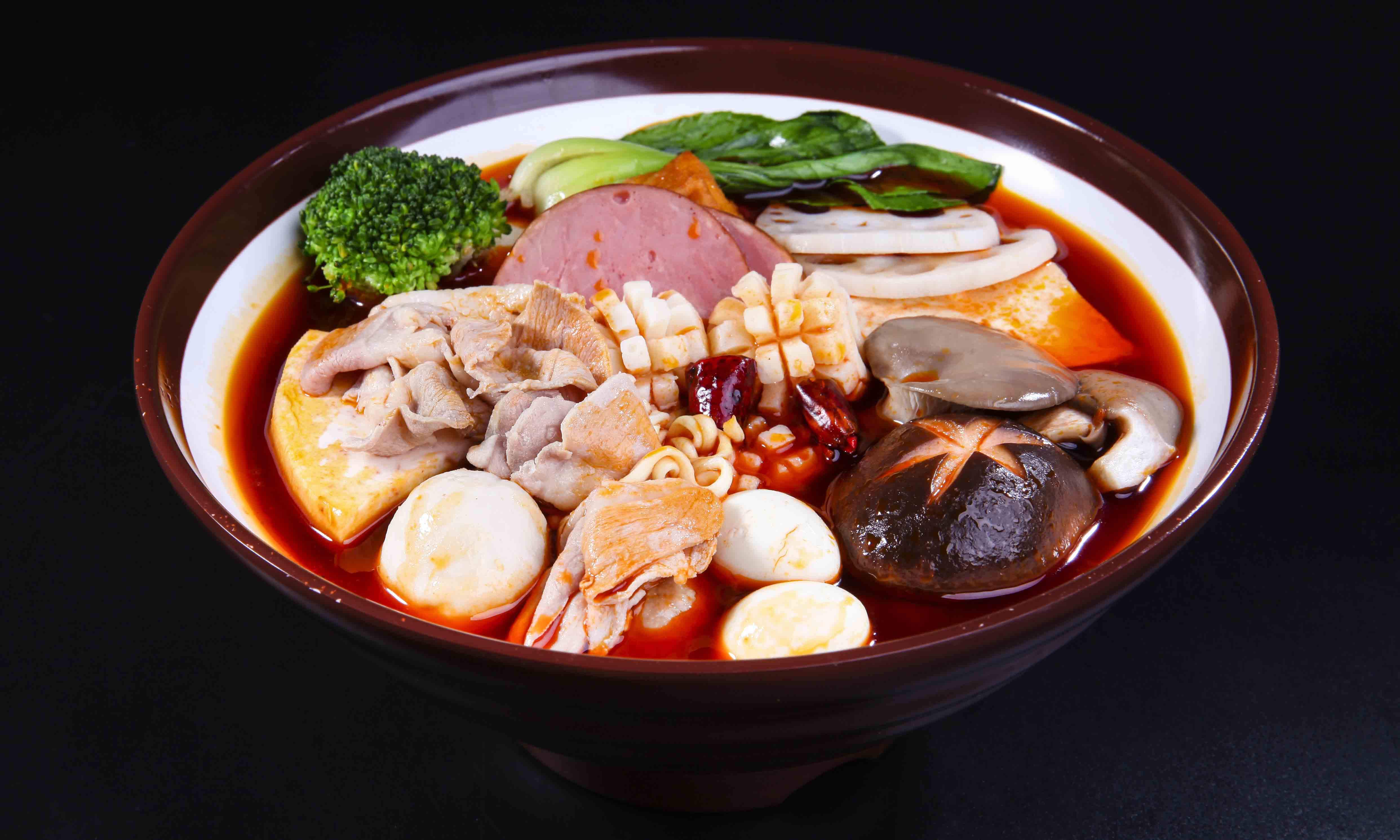 平凡的日子里,这样一份温婉的椰香海鲜麻辣烫幸福来得如此简单,最好用