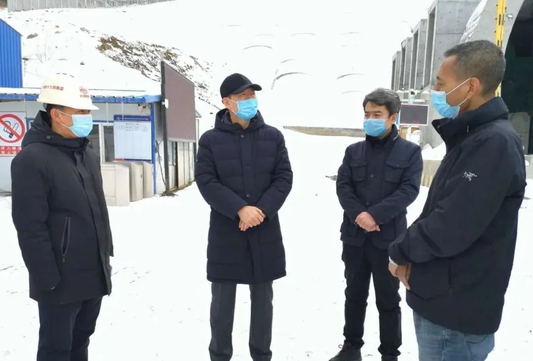 市委书记张常荣在滴道区调研时强调 落实落细防输入防扩散管控措施