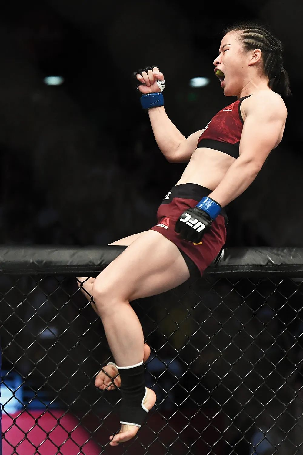 张伟丽用拳头告诉全世界力量不是男性的专利