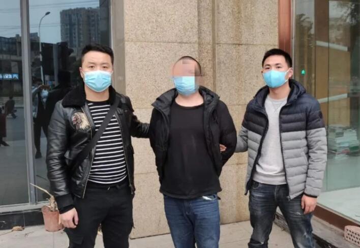 抓获涉黑团伙重要成员两名:2019年6月,达州市,达川区两级公安机关