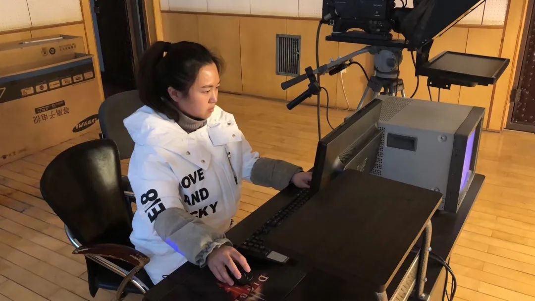 并肩战疫新闻人从不缺席