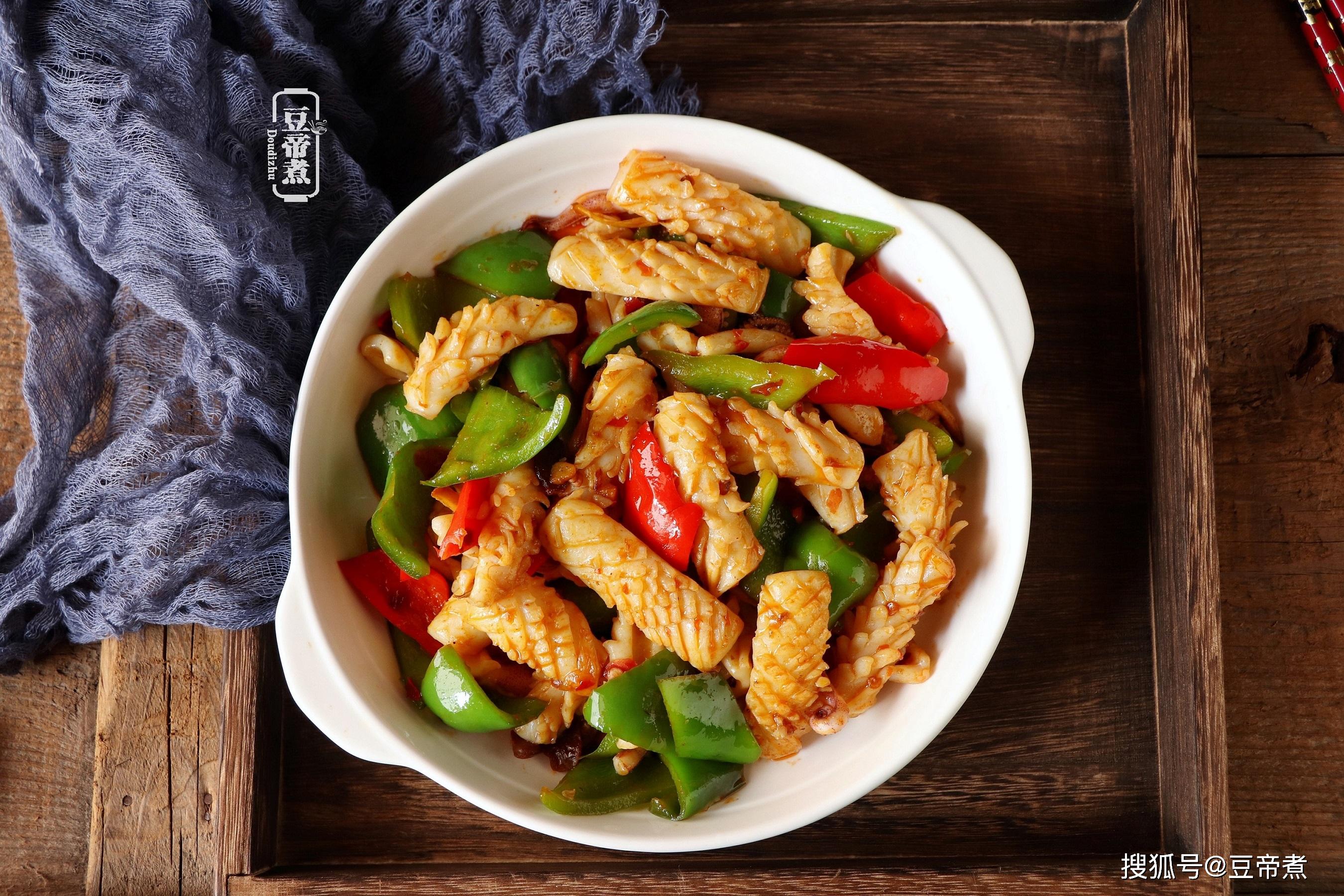 原创要想鱿鱼炒得好吃这个步骤不能少一般人不懂难怪炒的不好吃