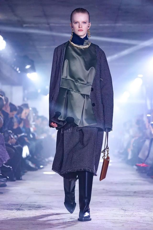 师从川久保玲的宝藏神仙级设计师_sacai