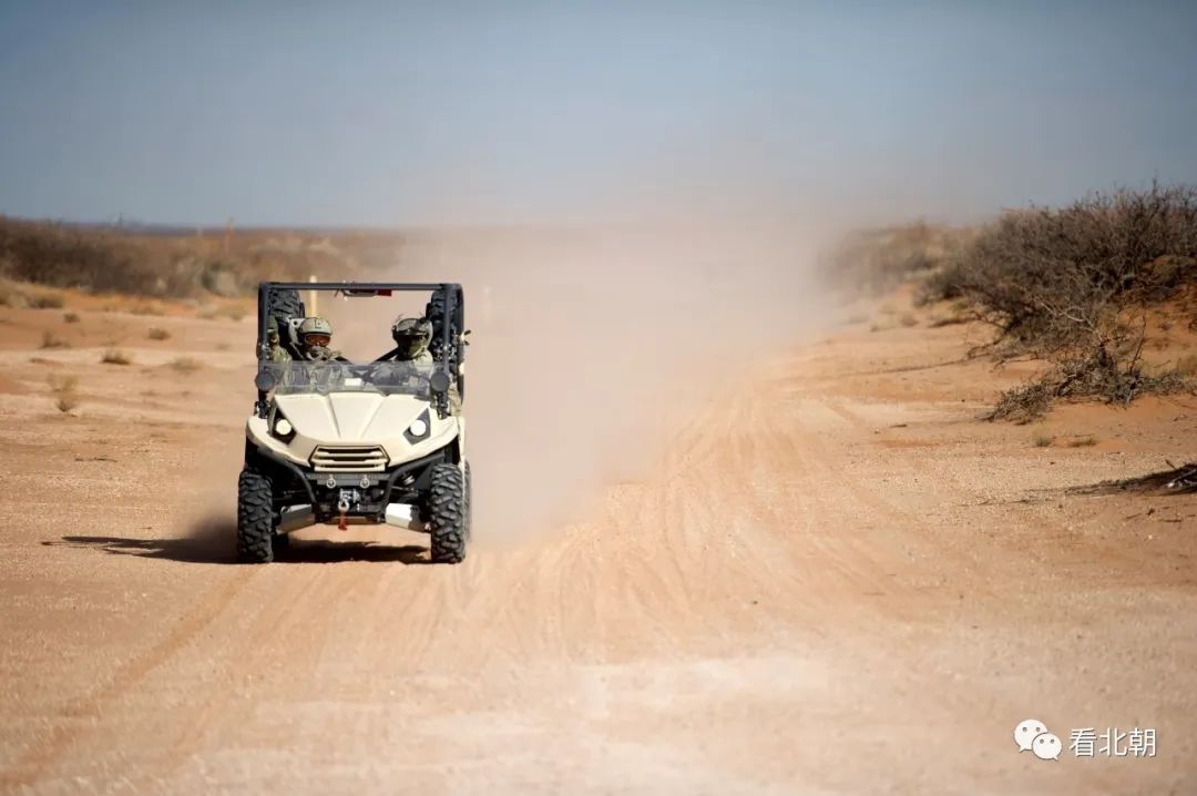 复杂地形全hold住:美军特种部队的单双座版ltatv剪影
