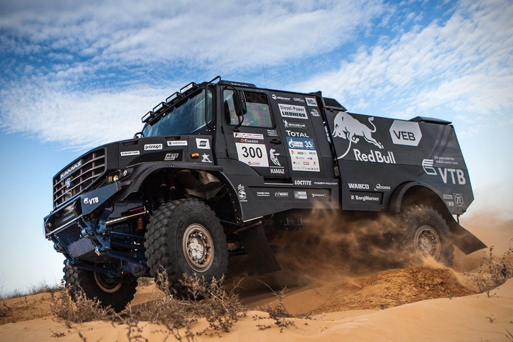 卡车被人遗忘的长头kamaz拉力赛车