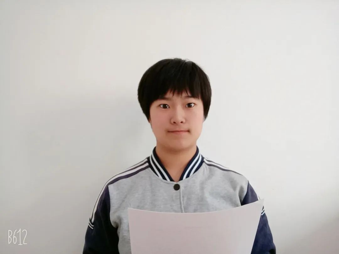 国旗下演讲疫情下我们蓄势待发临汾一中线上升国旗唱国歌