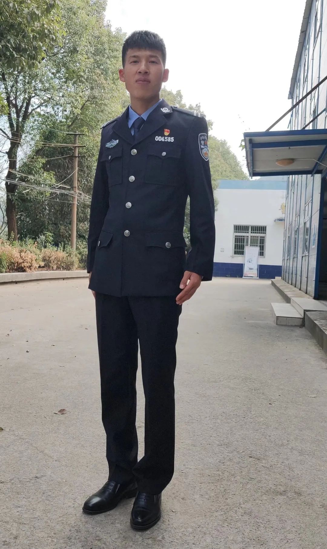 李念玺毕业后便考入公安系统,2019年正式进入特警支队,此后一直在黄石