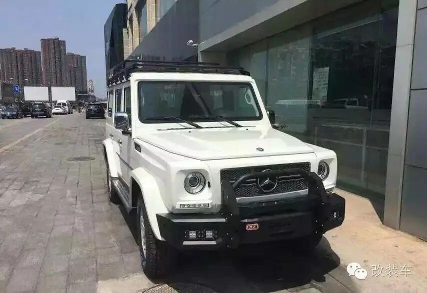 北汽改了一辆800匹的大g网友猪鼻子的logo设计被抄袭了