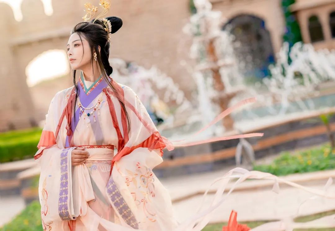 带着汉服去旅行印度菜菜x梵音秘境当汉服与异域碰撞的美丽和神秘