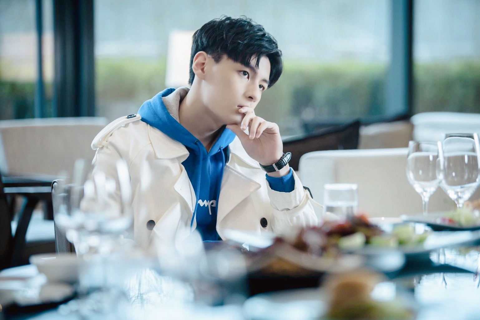 《猎心者》开播 谭泉精心设局上演计中计-新媒在线