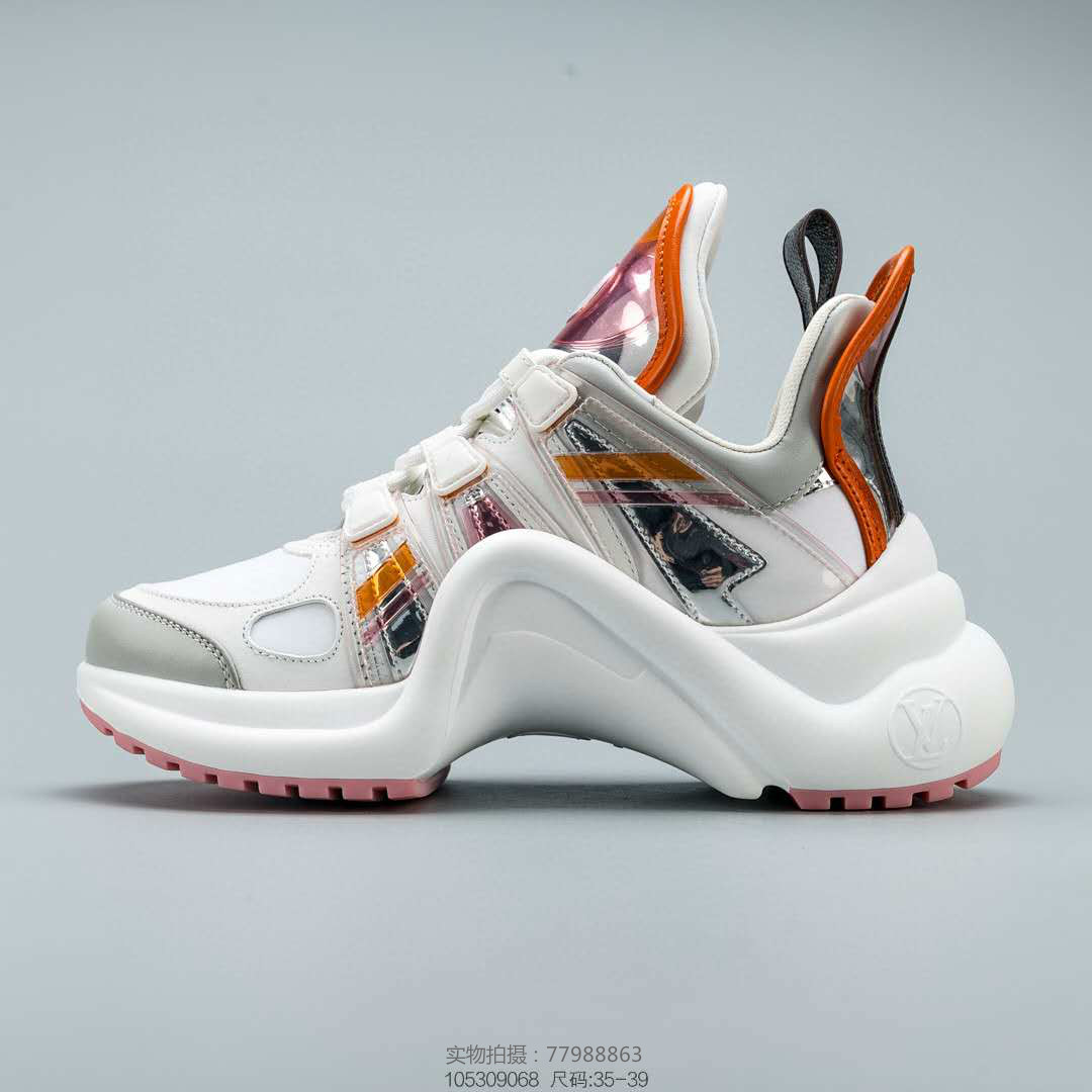 科幻前卫风格拱形中底设计路易威登lvarchlight运动鞋亮点满满