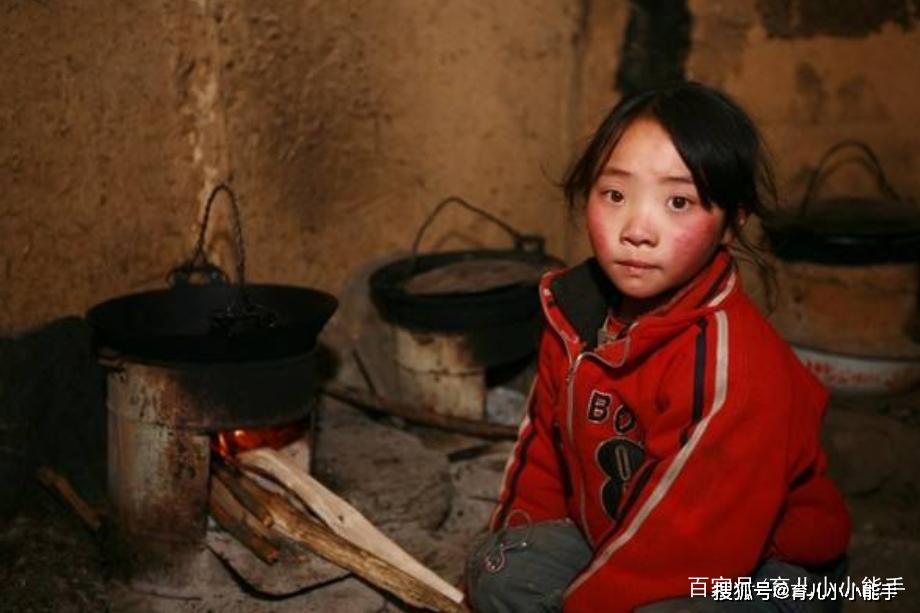 云南最穷山区姑娘图片图片
