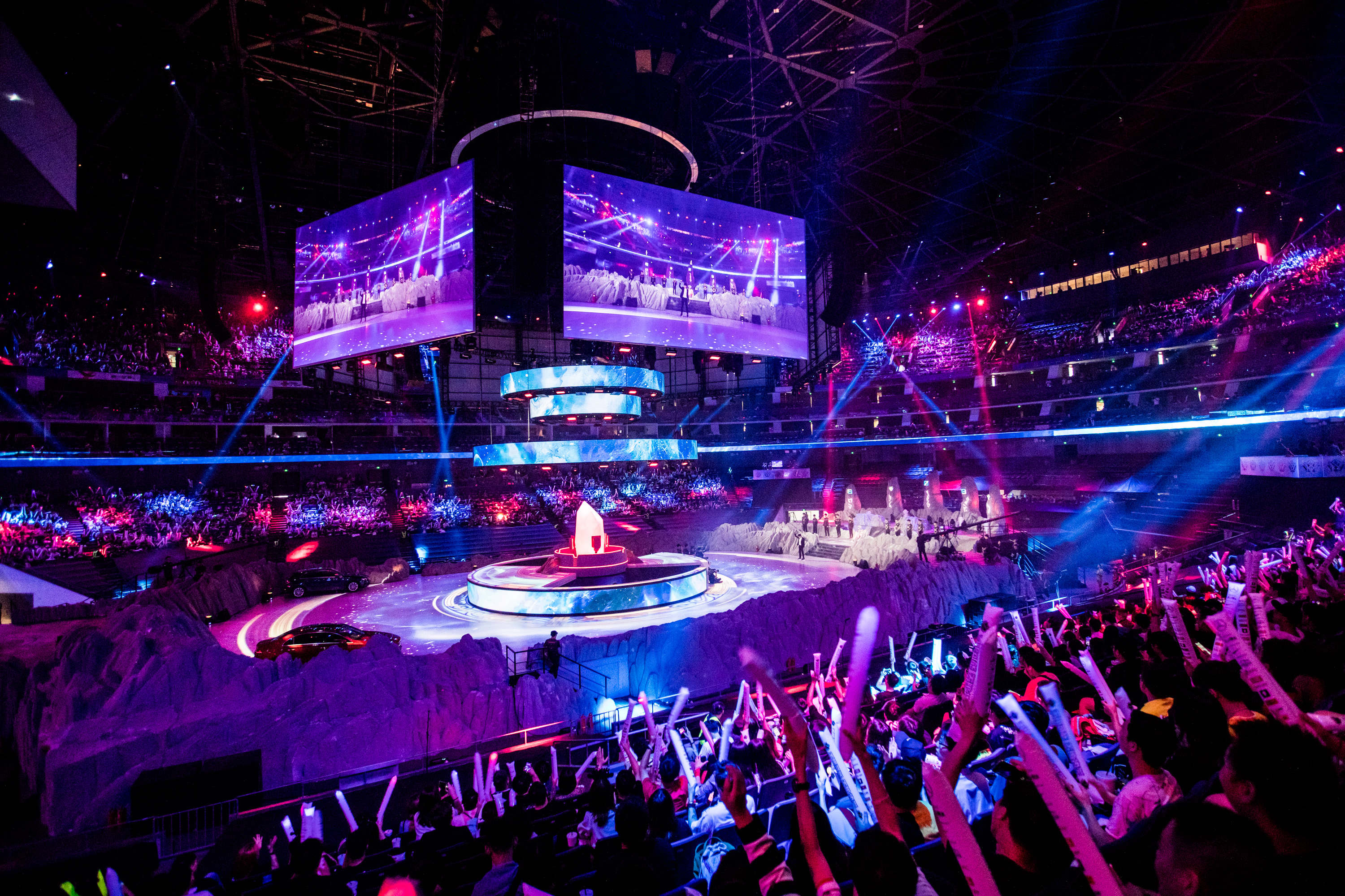 电竞云端"上海主场"迎千万级人气流量_比赛