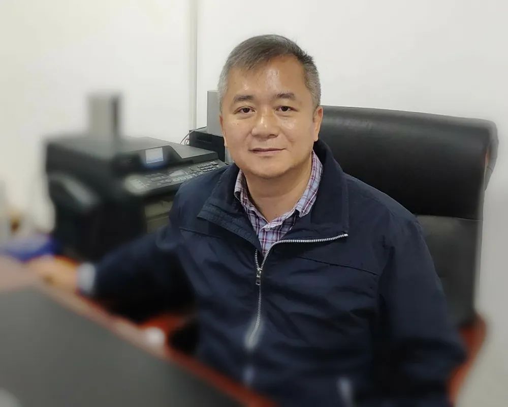 这样的一个关键时刻,梁柏健校长一番催人奋进的讲话,给了高三强大的