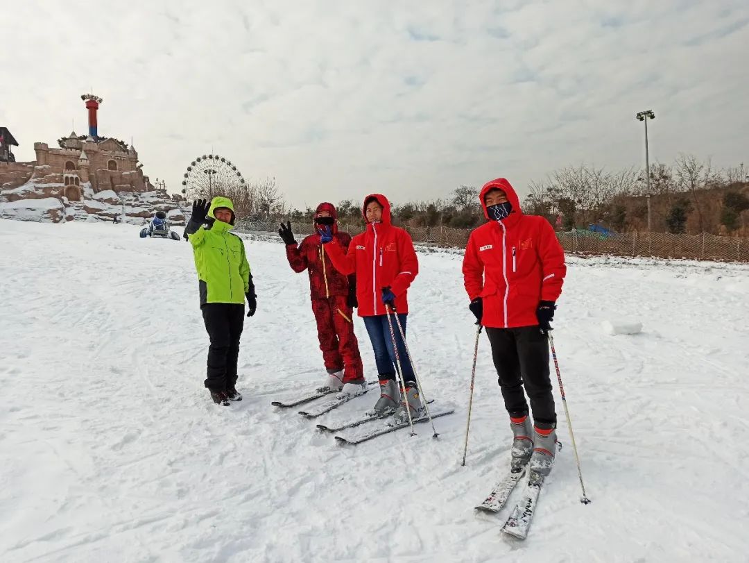 倒盏村奥斯陆滑雪场关于滑雪票使用的通知