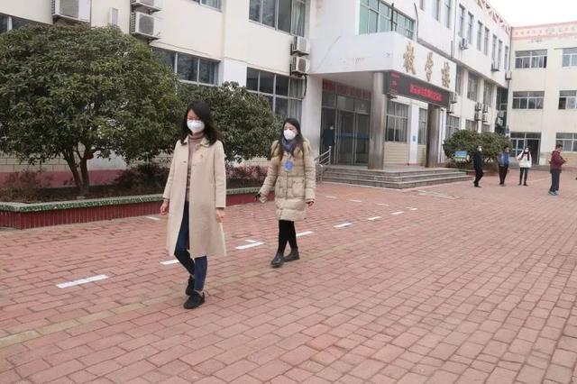 日照市東港區(qū)第三小學(xué)開展新冠肺炎疫情防控演練(圖15)