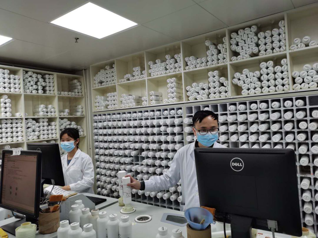 各位复工的小伙伴可以按方煎煮或选择罗湖区人民医院的免煎中药颗粒.