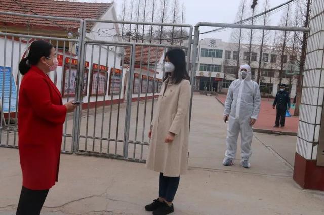 日照市東港區(qū)第三小學(xué)開展新冠肺炎疫情防控演練(圖19)