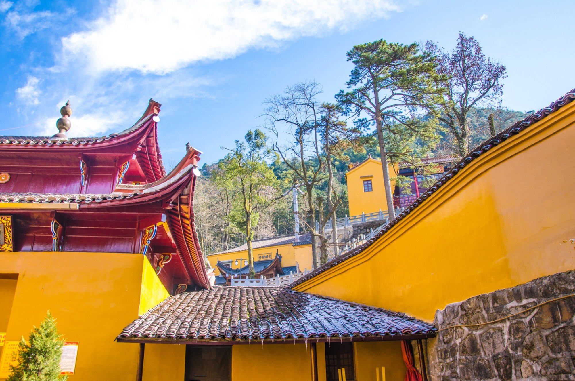 祗园禅寺,九华山全山寺院之冠,位居九华山"四大禅林"之首