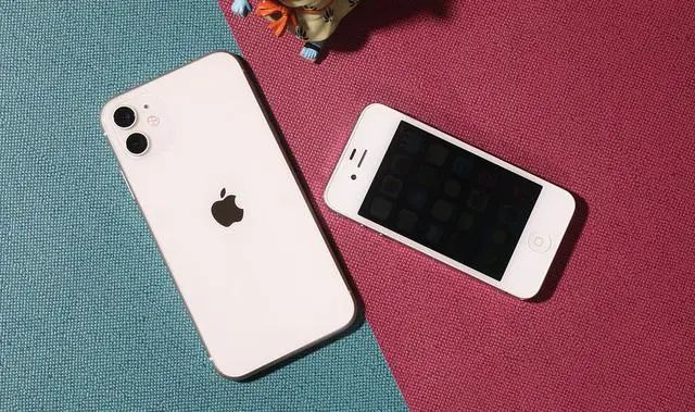 苹果iphone12概念图:后置四摄,还原iphone4经典!