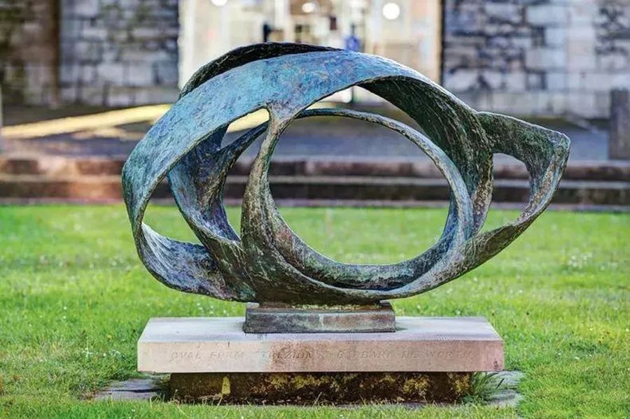 barbarahepworth太阳与月亮一同升起