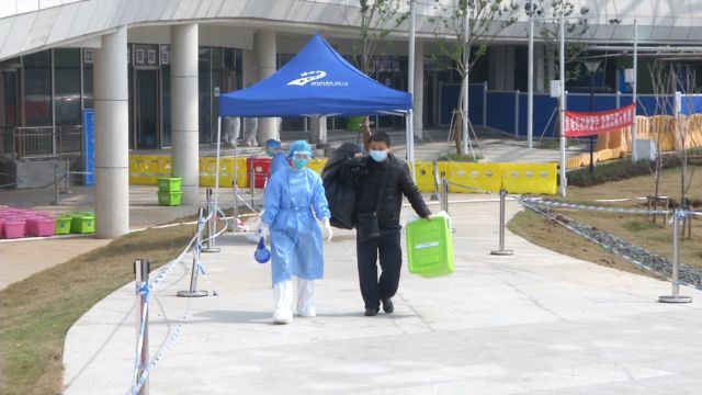 江夏方舱医院正式休舱共治愈出院395名患者