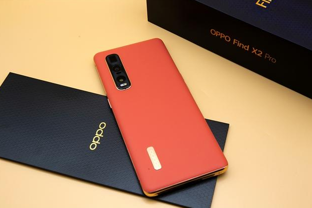 oppo find x2pro的后置相机用了一枚4800万像素的主摄,传感器是定制的