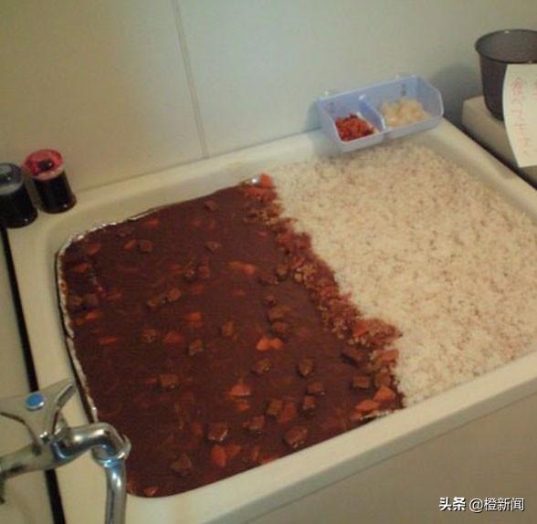 煮"一个浴缸"份量咖喱饭,网友:要吃光才好