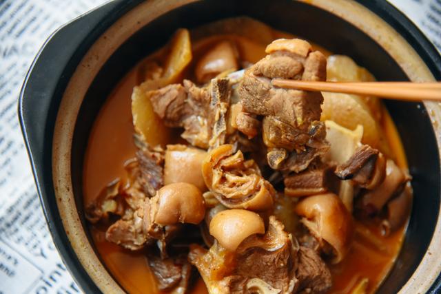 羊肉这样做,不信你不流口水,米饭都多吃三碗!