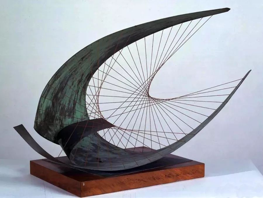 barbarahepworth太阳与月亮一同升起