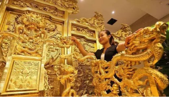 就算一吨的黄金龙也才3个亿3亿一千万!