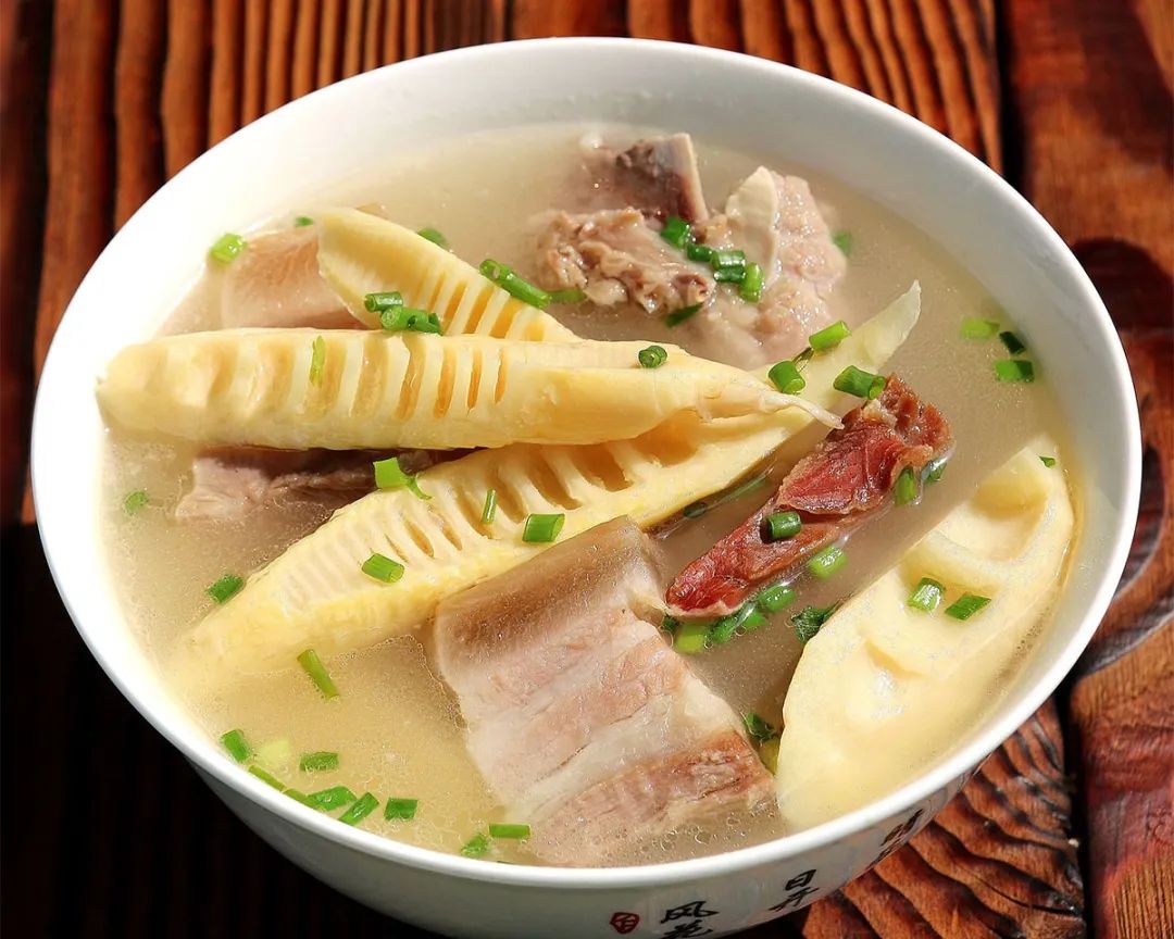 尝鲜无不道春笋这盘春笋要鲜掉眉毛喽