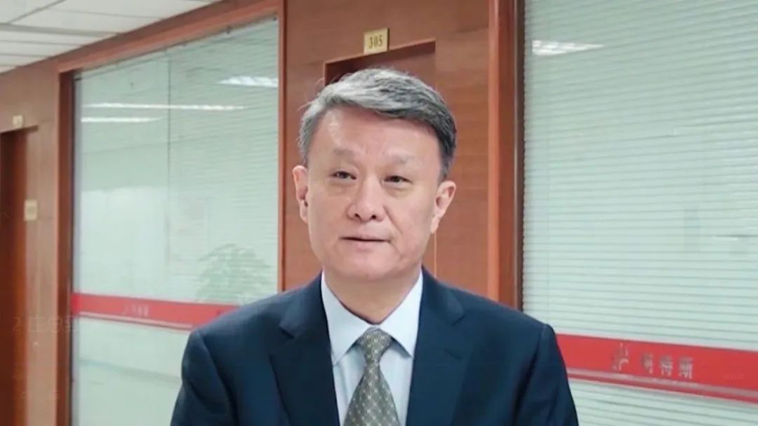 阿特斯代理首席执行官,高级副总裁,首席商务官庄岩先生,通过云端,为