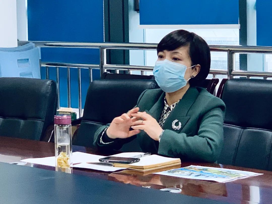 曹丹艳副区长调研体育工作