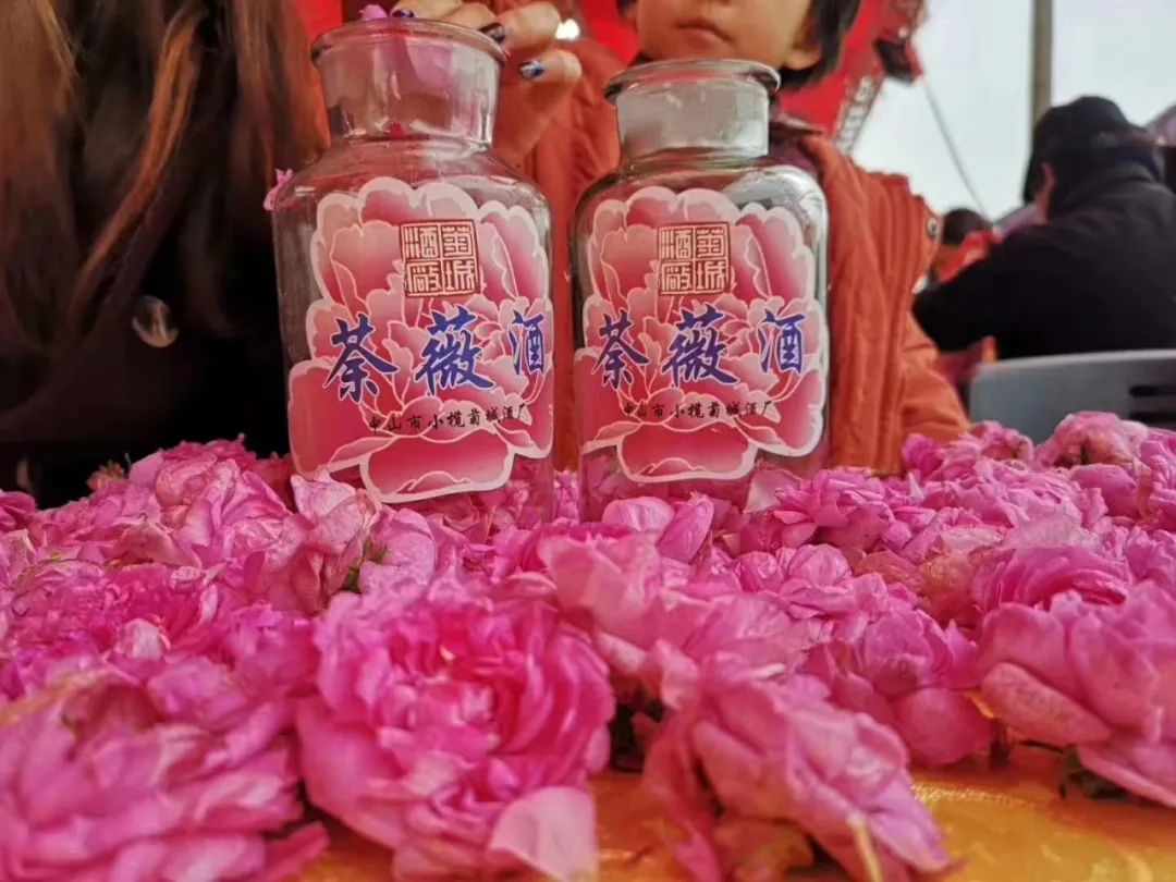 为家族订存一坛经典荼薇酒!